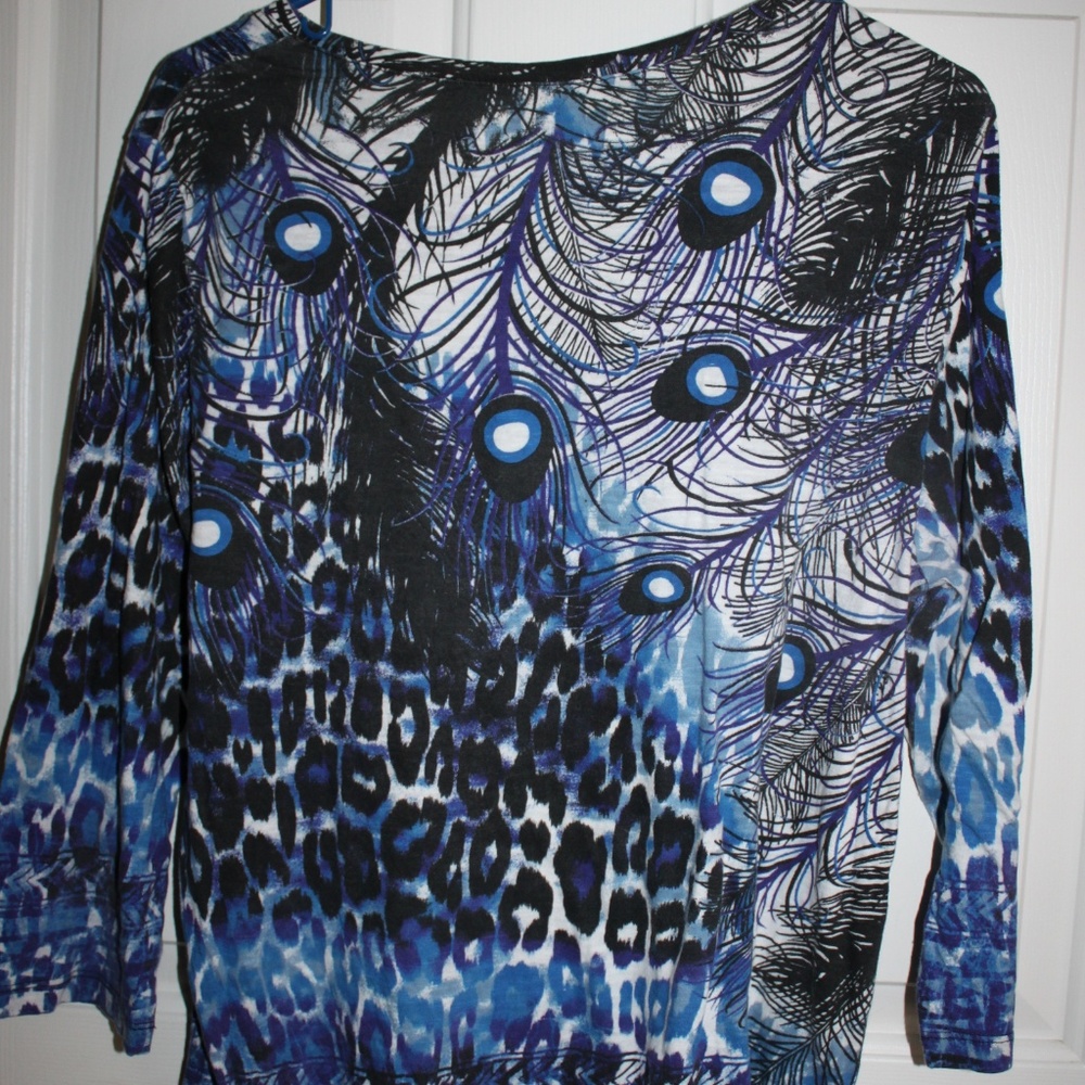Chico’s Blue Cotton 3/4 sleeve peacock pattern